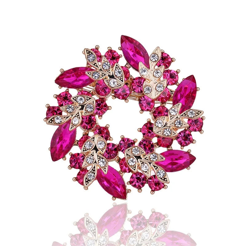 Wysokiej jakości broszka w kształcie liścia z kryształkami