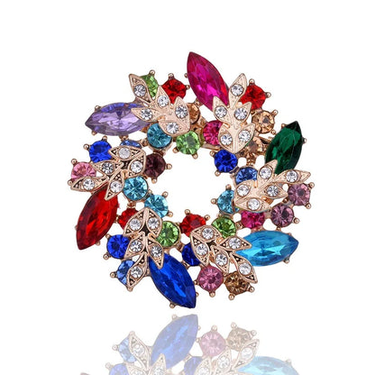 Wysokiej jakości broszka w kształcie liścia z kryształkami